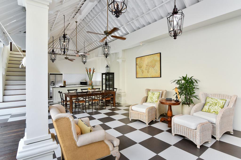 Kailysa Indah Villa *
